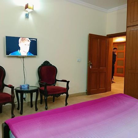 Royal Galaxy Bed & Breakfast Islamabad - For Families Only Buitenkant foto