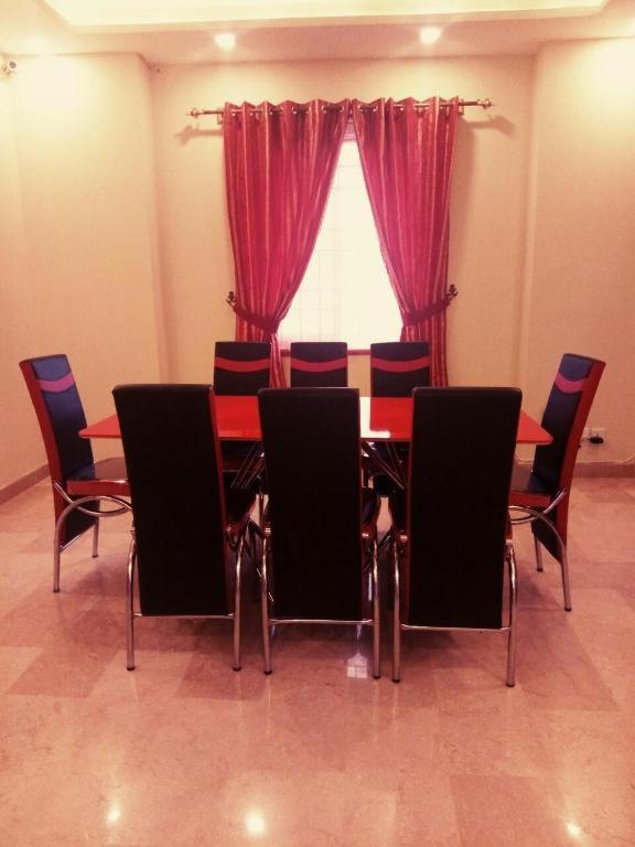 Royal Galaxy Bed & Breakfast Islamabad - For Families Only Buitenkant foto